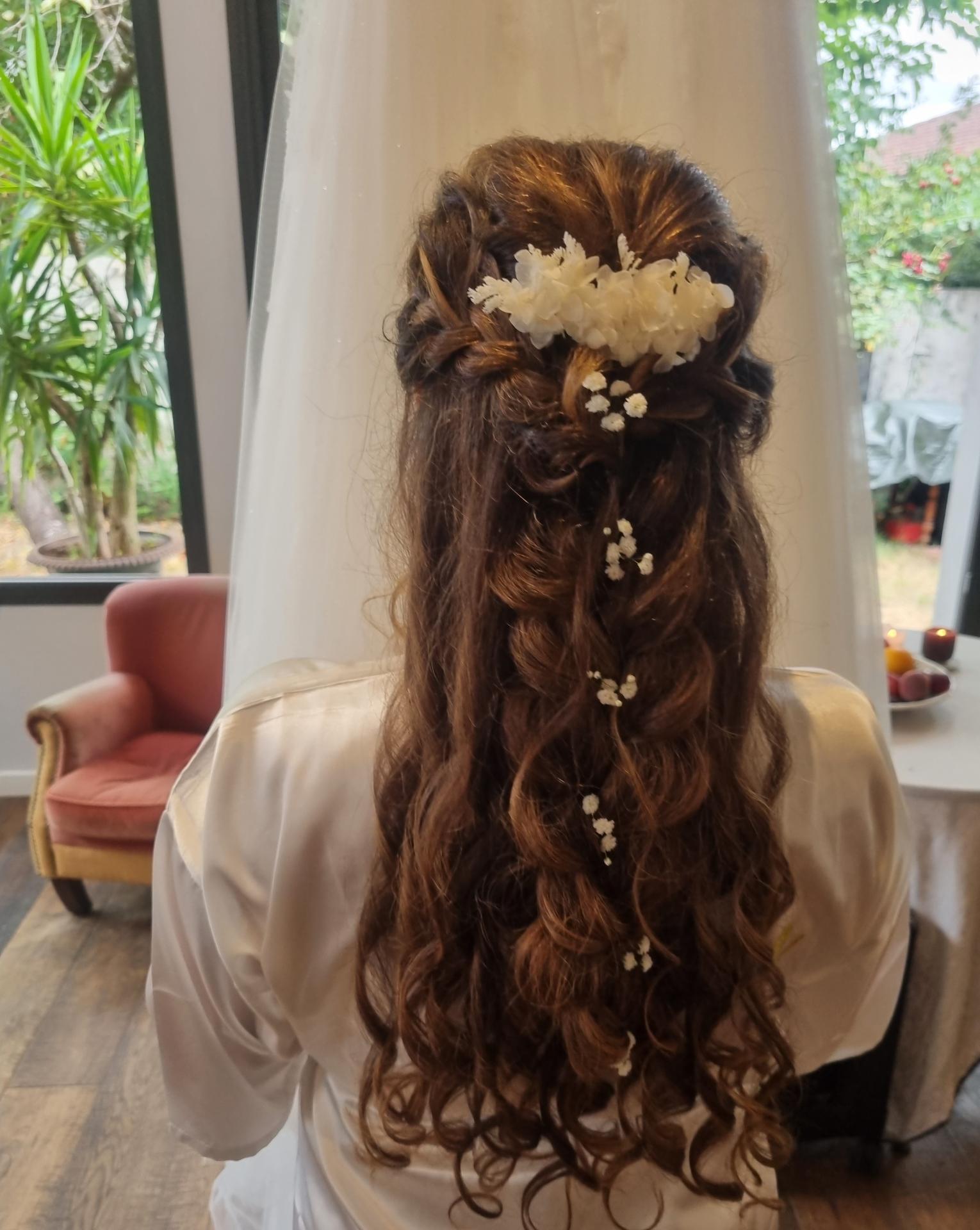 Cyrille D. Coiffeuse/maquilleuse