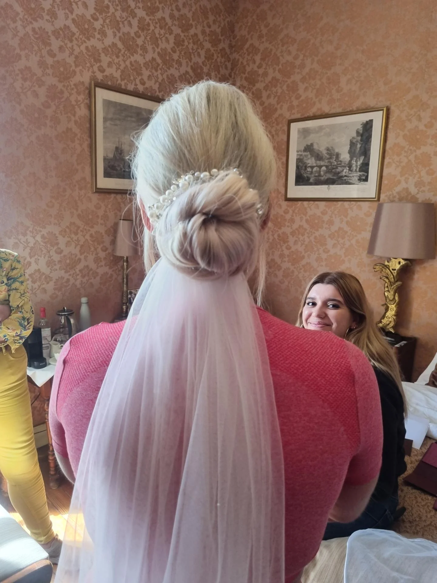 Cyrille D. & Eva-Hiné Coiffeuse et maquilleuse Bordeaux